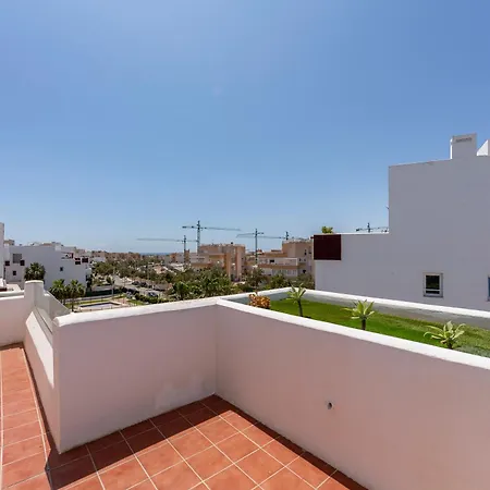 Atico Nuevo Con Piscina Apartment Almeria